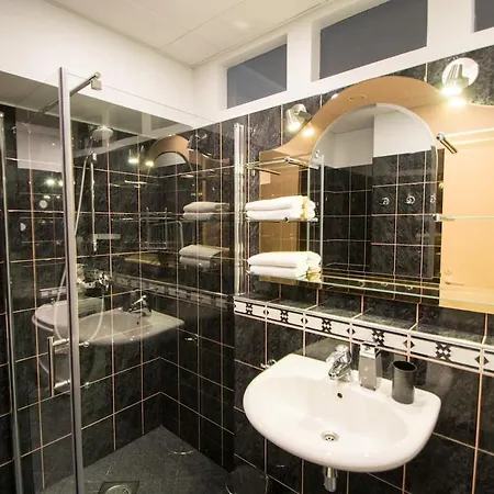 Apartmán Luxury 4 Bedroom With Terrace And Sauna Tallinn