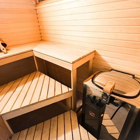 Apartmán Luxury 4 Bedroom With Terrace And Sauna *